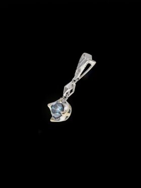 1.5 grams 18 carat, White Gold, Blue Diamond Pendant