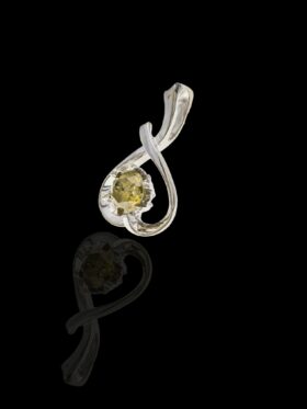2 grams 18 carat White Gold, Yellow Diamond Pendant