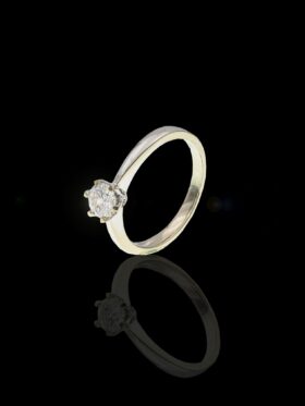 2.5 grams 18 carat White Gold Diamond Solitaire Ring