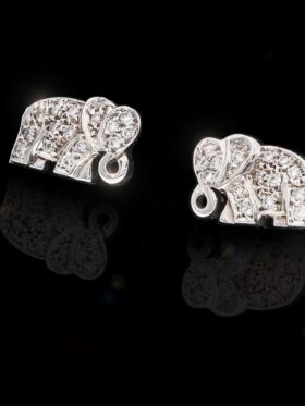 3.8 grams 18 carat White Gold Diamond Elephant Stud Earrings