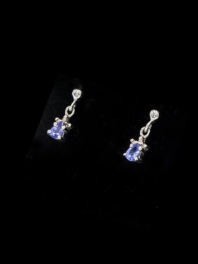 1.2 grams 9 carat White Gold Tanzanite and Diamonds Stud Earrings