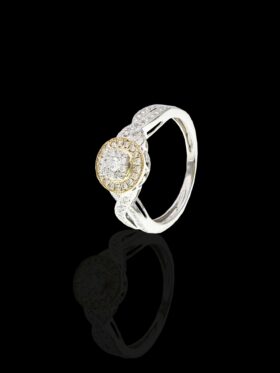 2.4 grams 9 carat Two Tone (Yellow and White Gold) Diamond Illusion set Ring