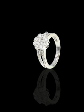 4.8 grams 14 carat White Gold Diamond Illusion Set Ring
