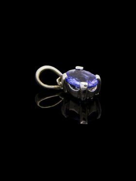 0.8 grams 9 carat White Gold Tanzanite Pendant