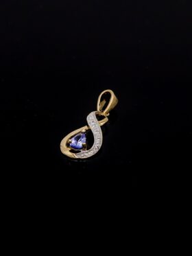 Striking Yellow Gold Diamond Pendant