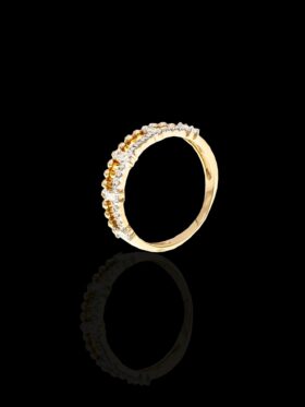 2.4 grams 18 carat Yellow Gold Diamond Half Eternity Ring