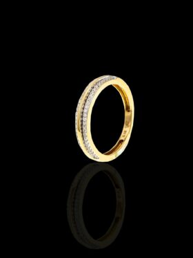 2.1 grams 18 carat Yellow Gold Diamond Half Eternity Ring