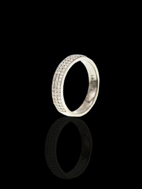 4.7 grams 18 carat White Gold Diamond Half Eternity Ring