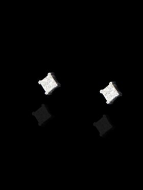0.7 grams 9 carat White gold Diamond Screw Stud Earrings