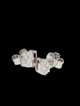 1.4 grams 14 carat White Gold Diamond Stud Earrings