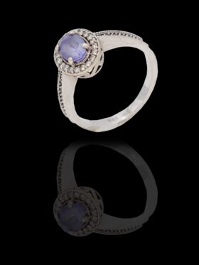 3.9 grams 9 carat White Gold Tanzanite & Diamond Ring