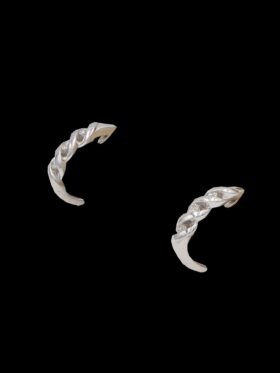 1.7 grams 9 carat White Gold Diamond Stud Earrings