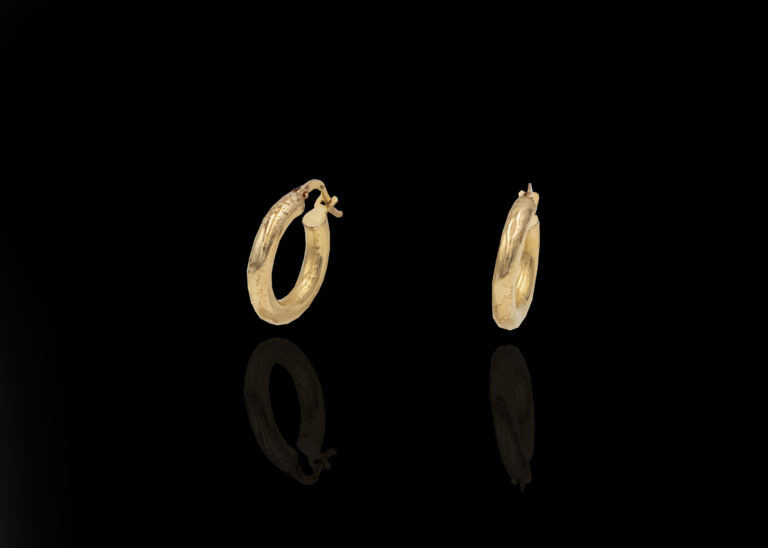1.2 grams 9 carat Yellow Gold Huggy Earrings