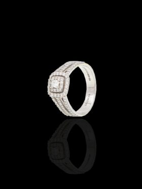 5.7 grams 9 carat White Gold Diamond Brown's Illusion Set Ring
