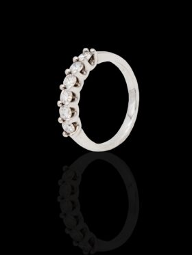 3.7 grams 18 carat White Gold Round Brilliant Diamond Half Eternity Ring