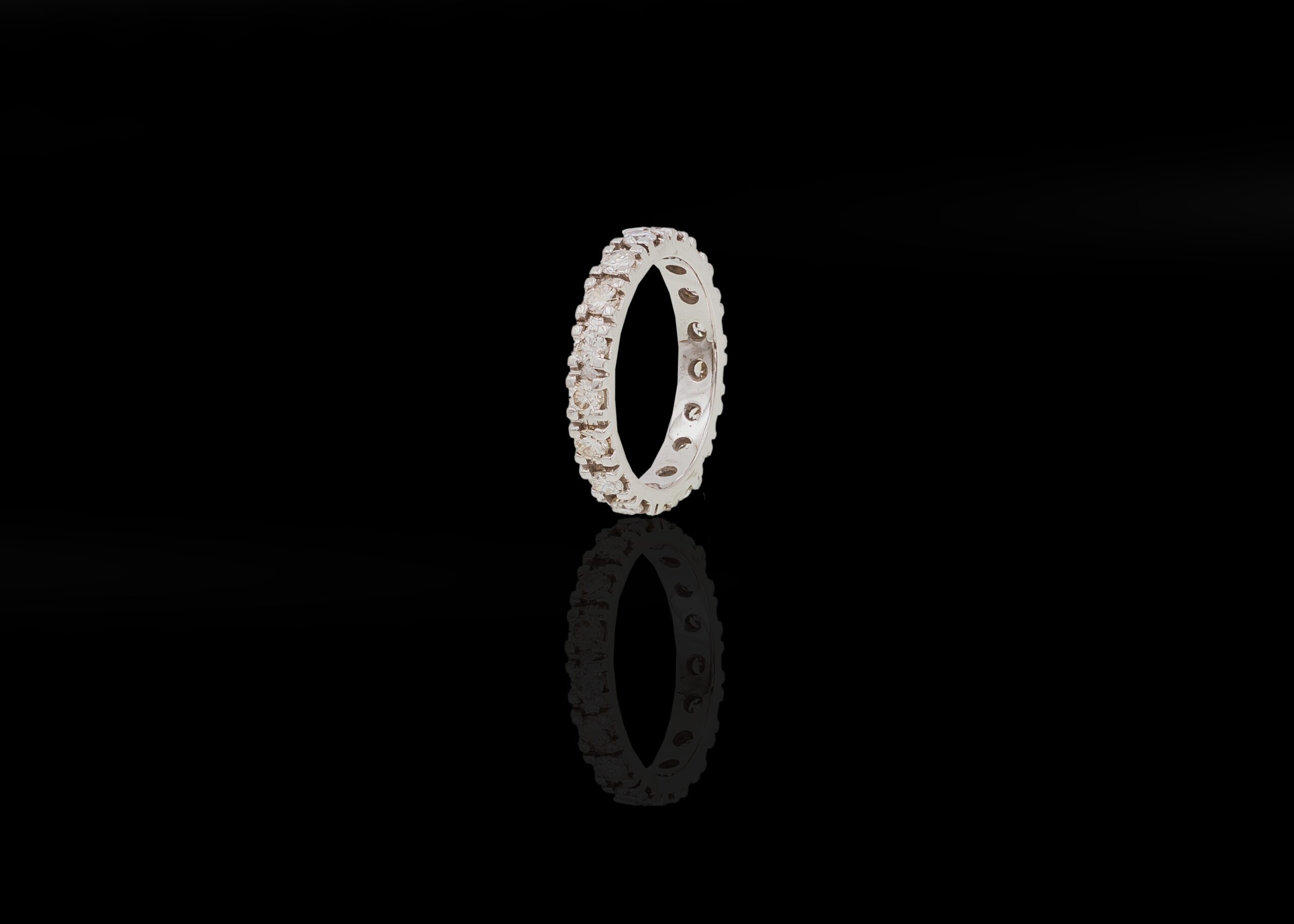 CI00001957 - 3.5 grams 18 carat White Gold Diamond Full Eternity Ring
