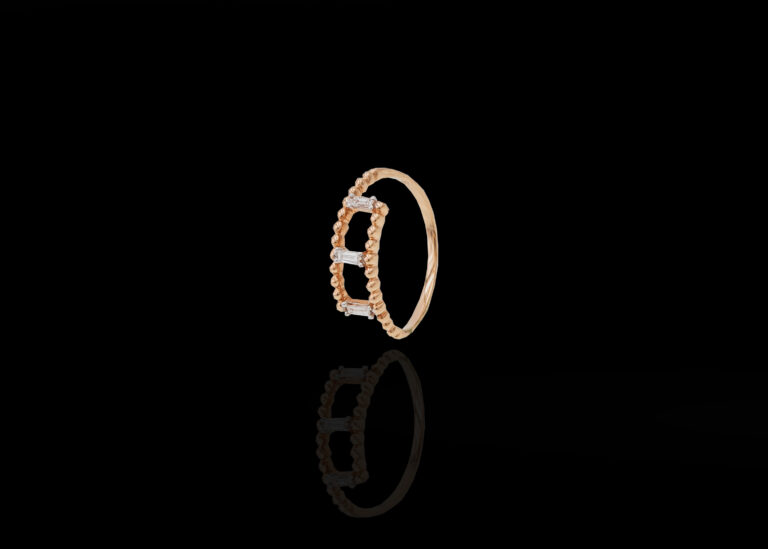 1.4 grams 18 carat Yellow Gold Diamond Cocktail Ring