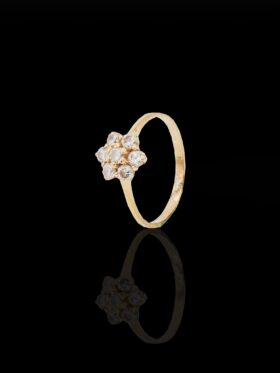 1.6 grams 14 carat Yellow Gold Diamond Flower Engagement Ring