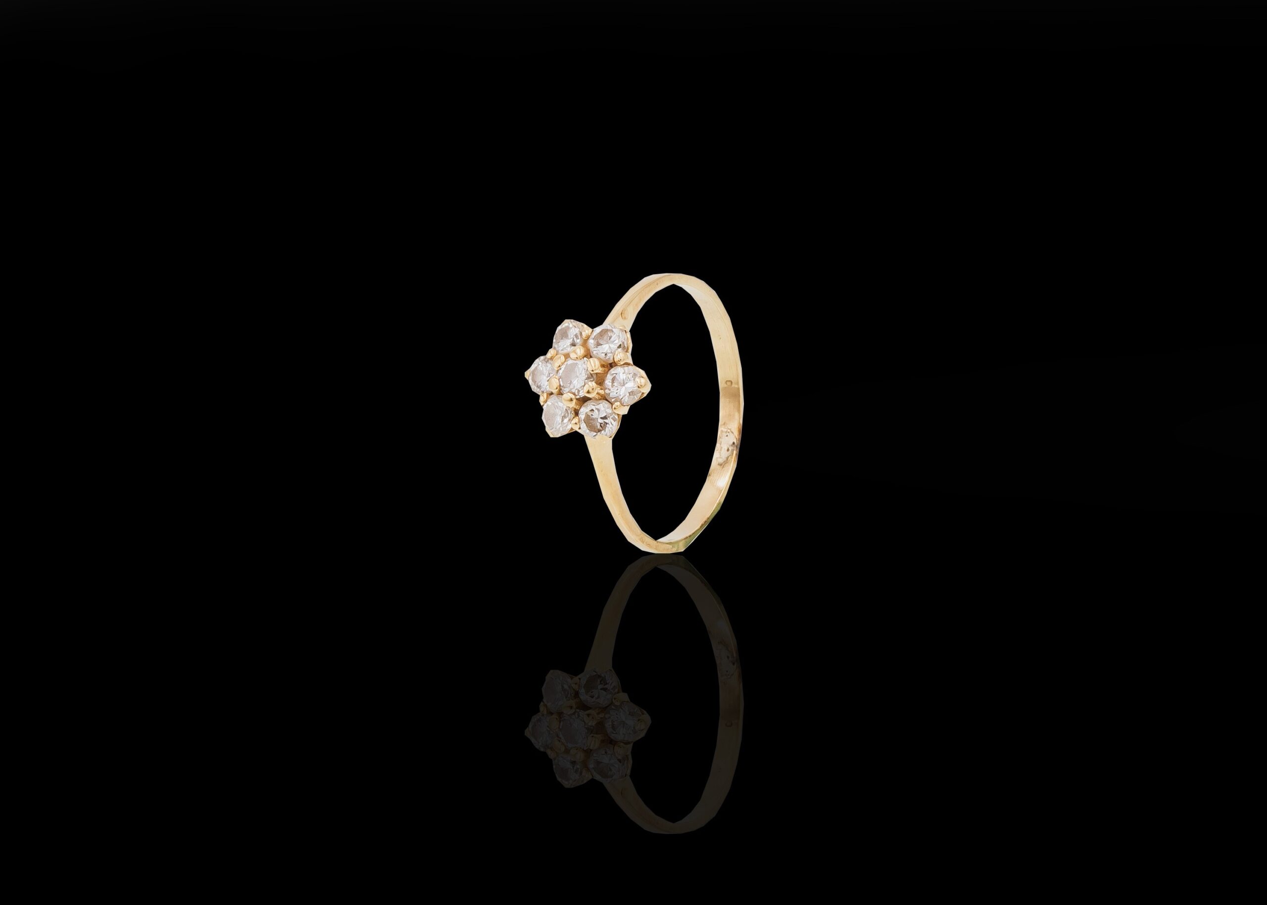 1.6 grams 14 carat Yellow Gold Diamond Flower Engagement Ring