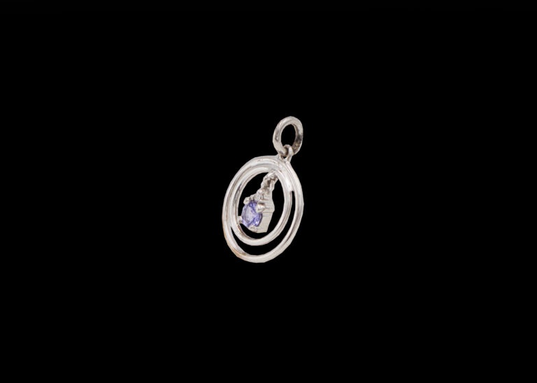 CI0002063 - 0.8 grams 9ct Whit6e Gold Tanzanite Pendant
