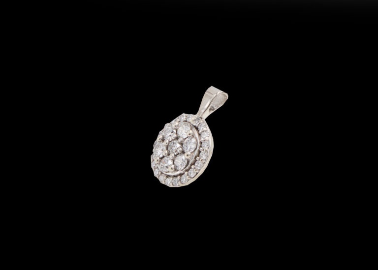 CI0002095 - 2.7 grams 14 carat White Gold Diamond Pendant