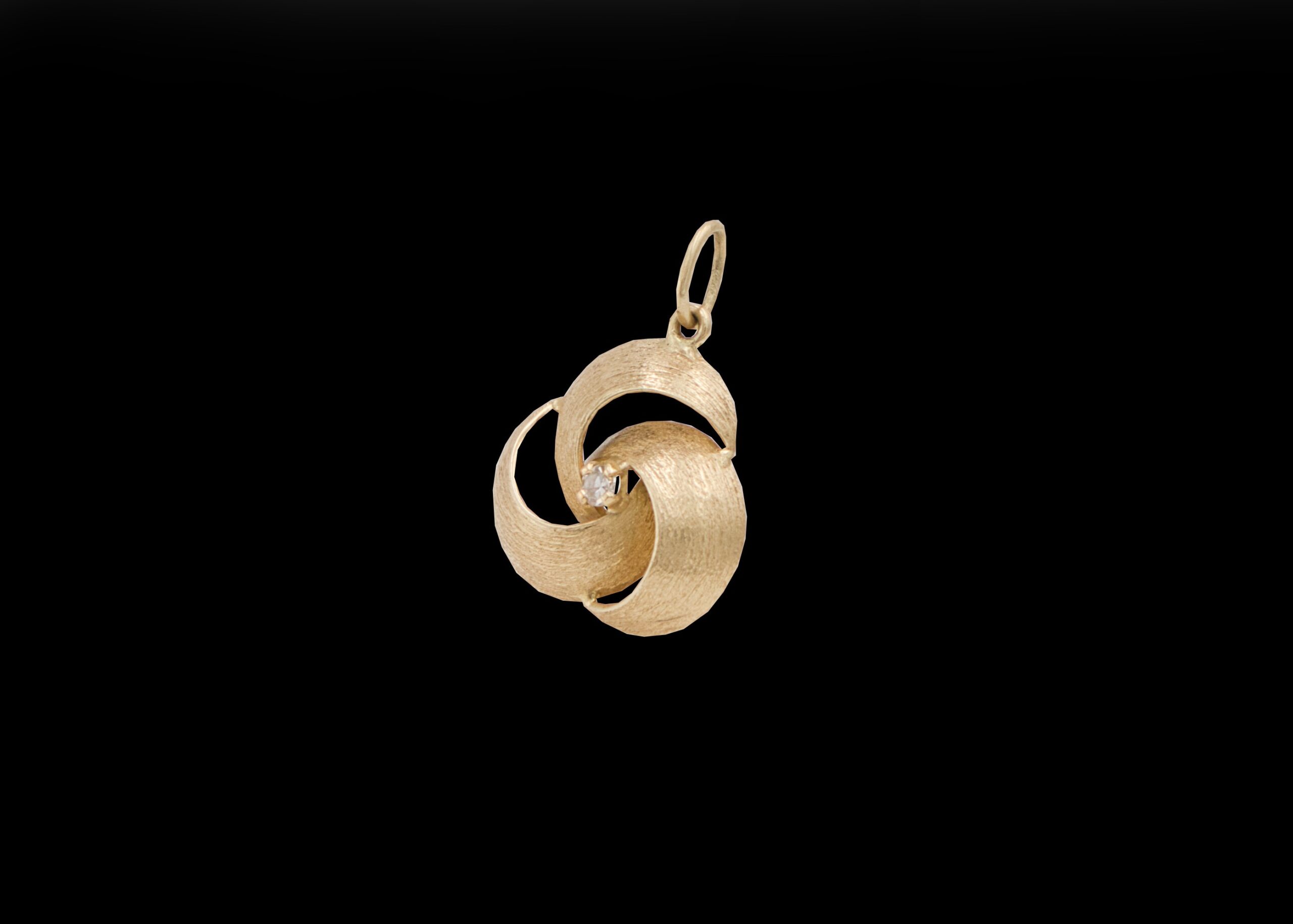 CI0002096 - 1.8 grams 14 carat Yellow Gold Diamond Pendant