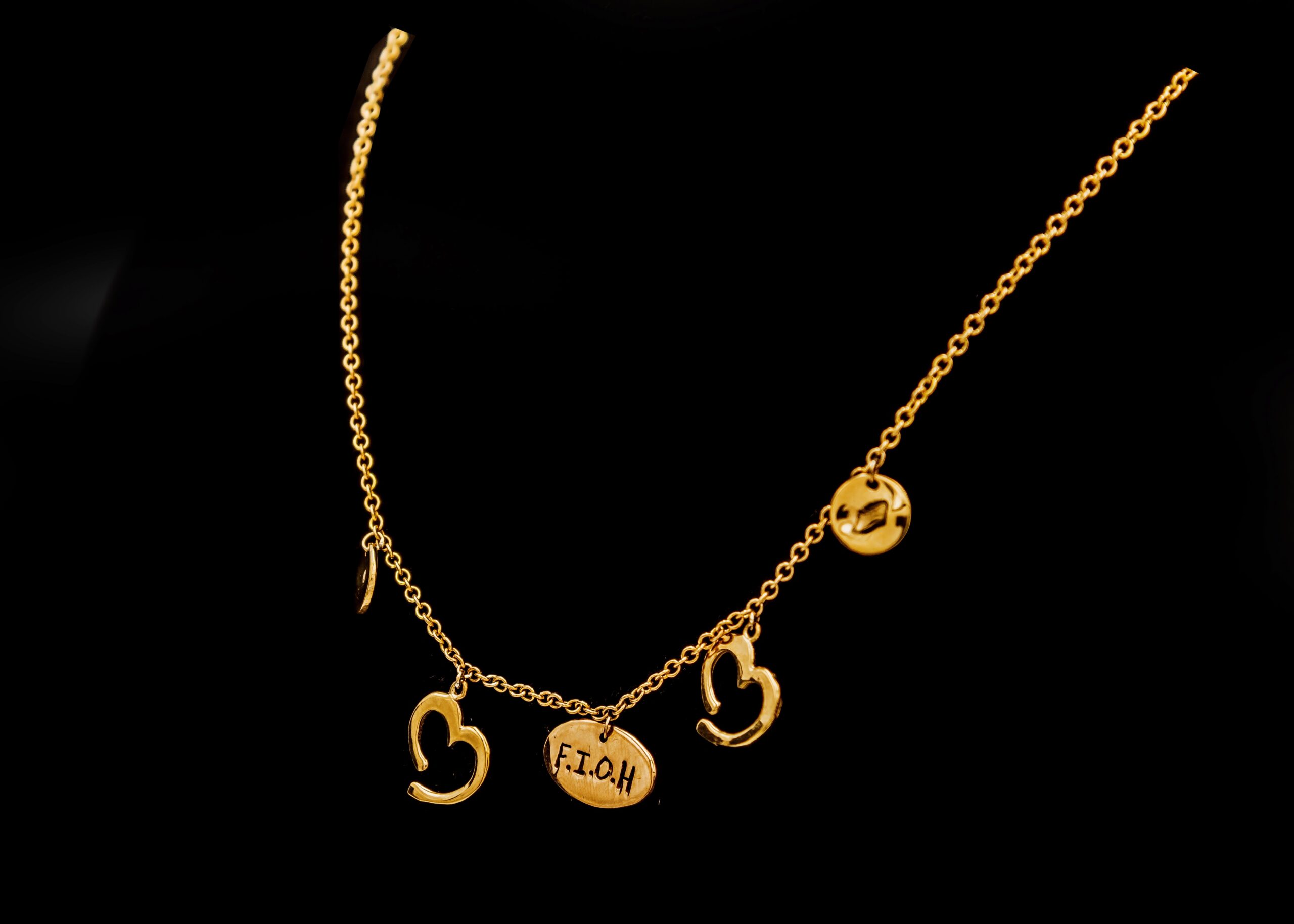 CI0002188 - 5.5 grams 9 carat Yellow Gold Chain Necklace with Charms 