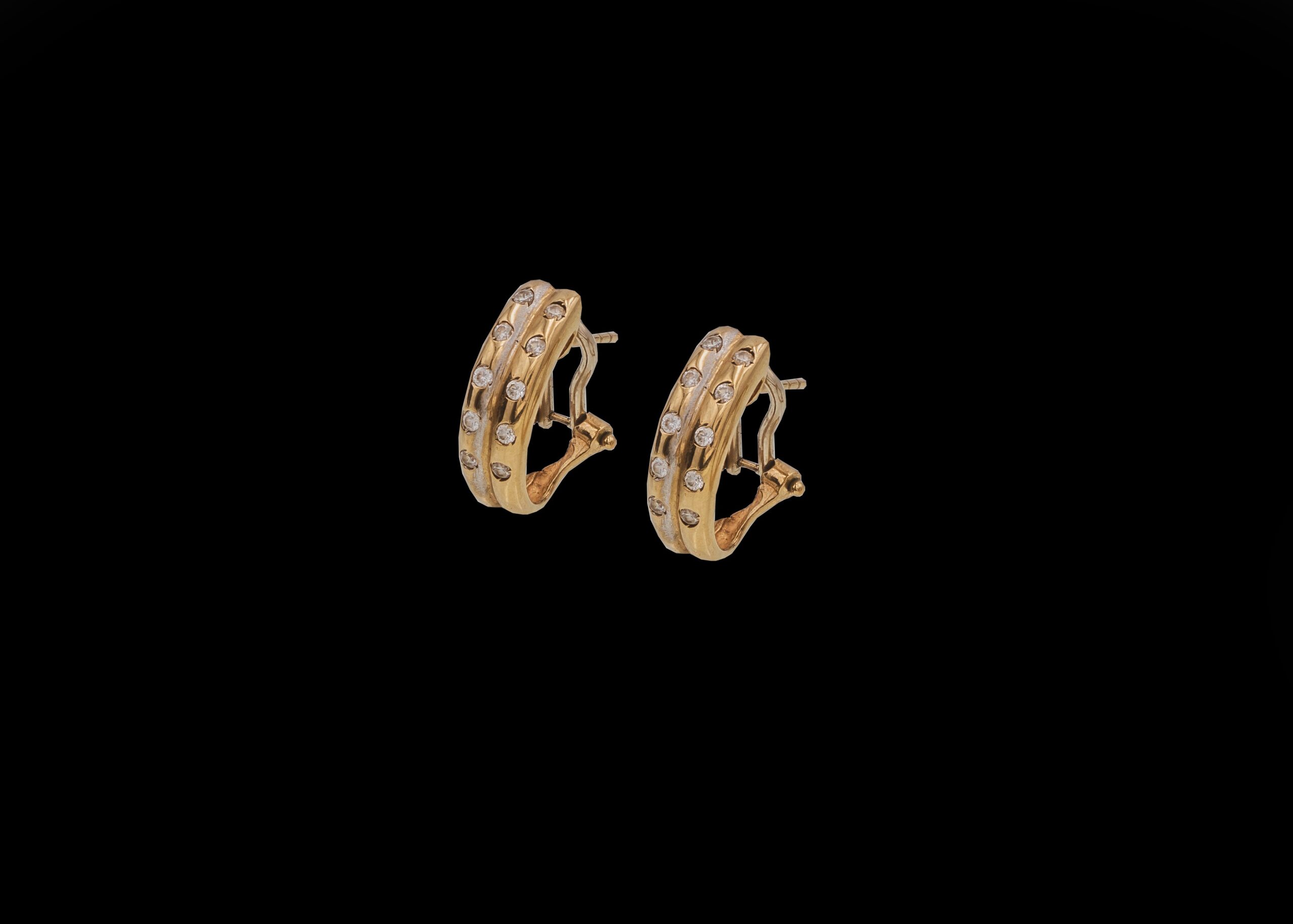 CI0002191 - 4 grams 9 carat Yellow Gold Cubic Zirconia Huggy Earrings