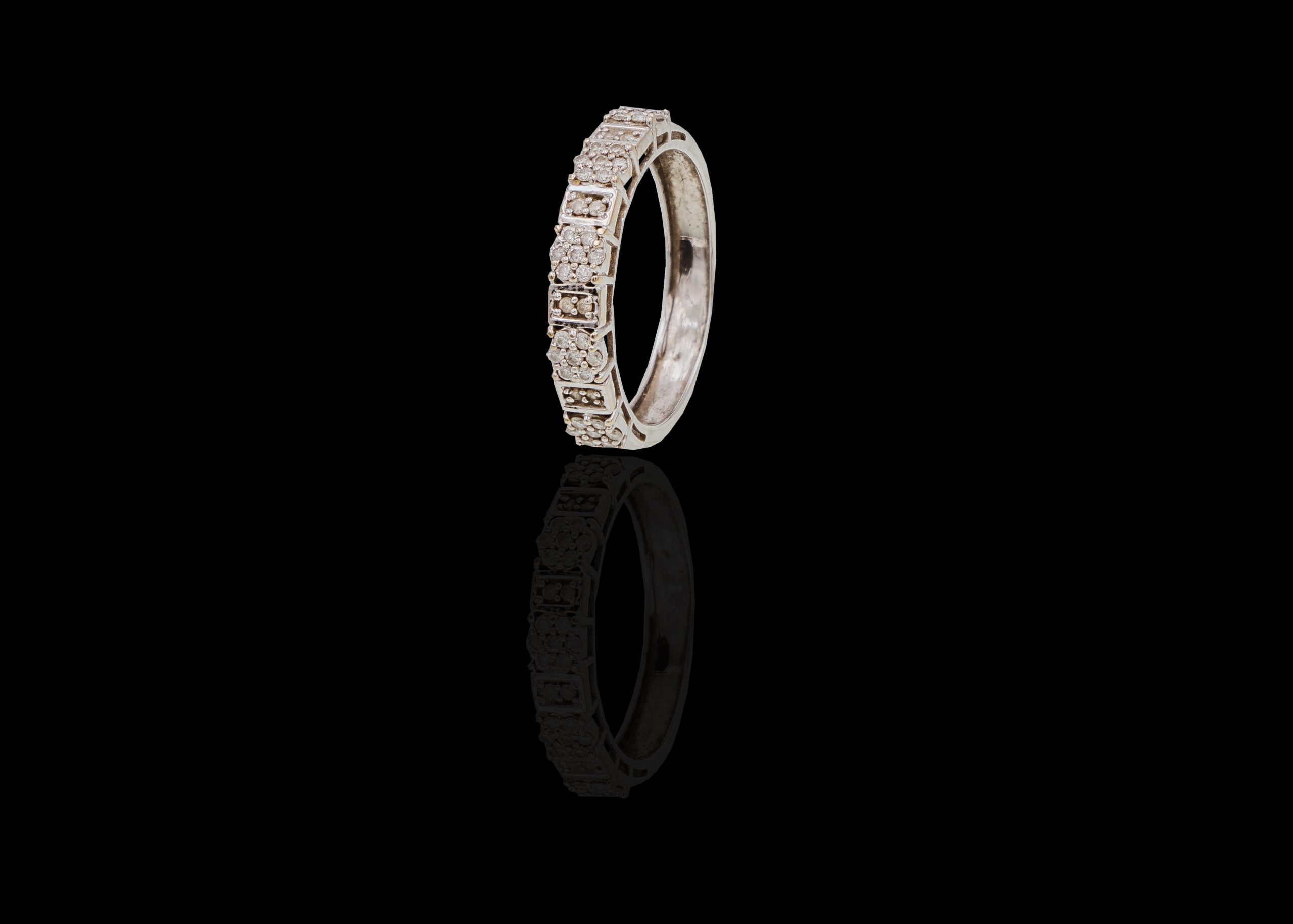 CI0002218 - 2.2 grams 18 carat White Gold Diamond Half Eternity Ring