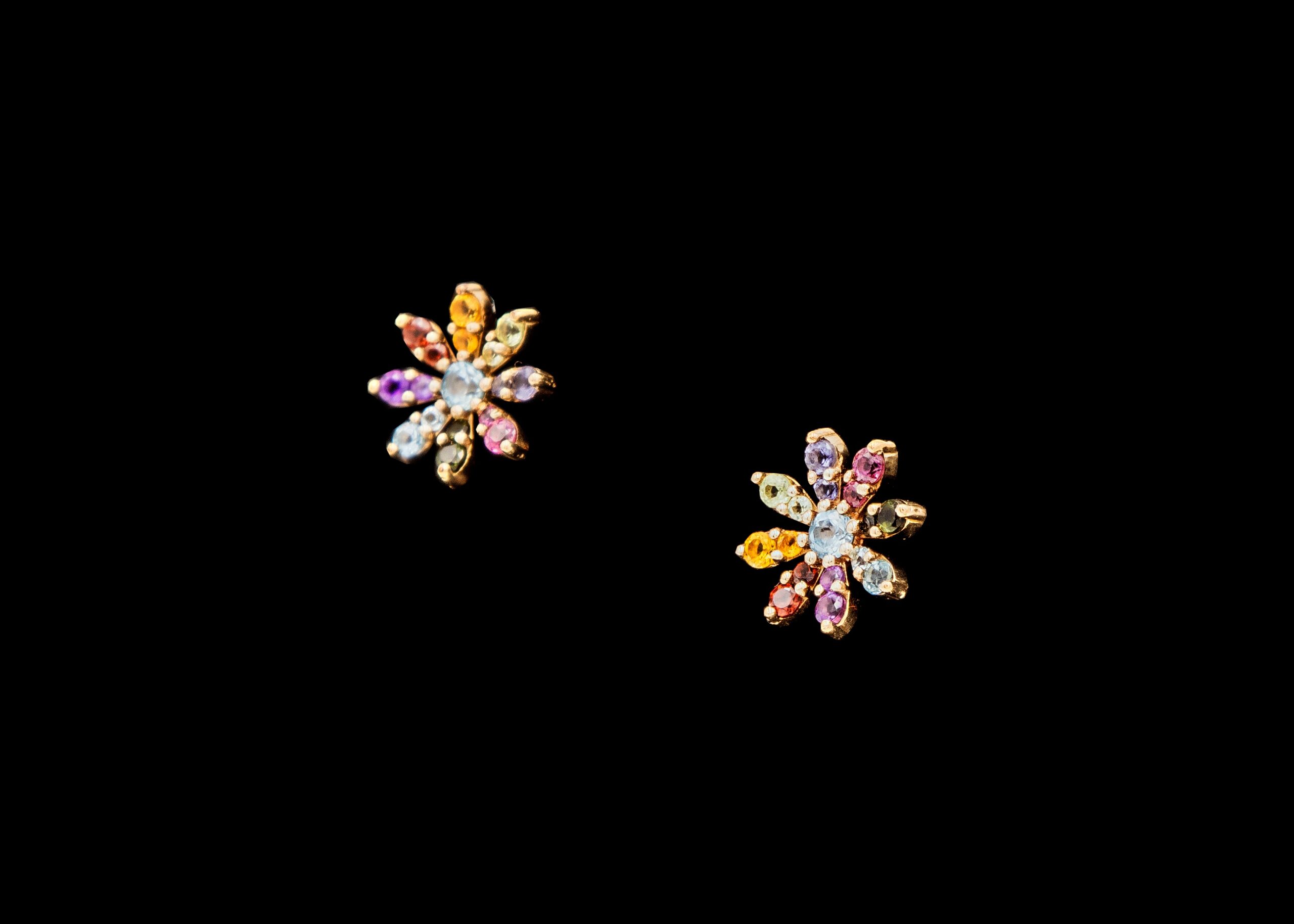 CI0002233 - 2.6 grams 9 carat Yellow Coloured Gold Gemstone Stud Earrings
