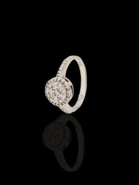 CI0002238 - 2.6 grams 9 carat White Gold Diamond Illusion Set Halo Ring