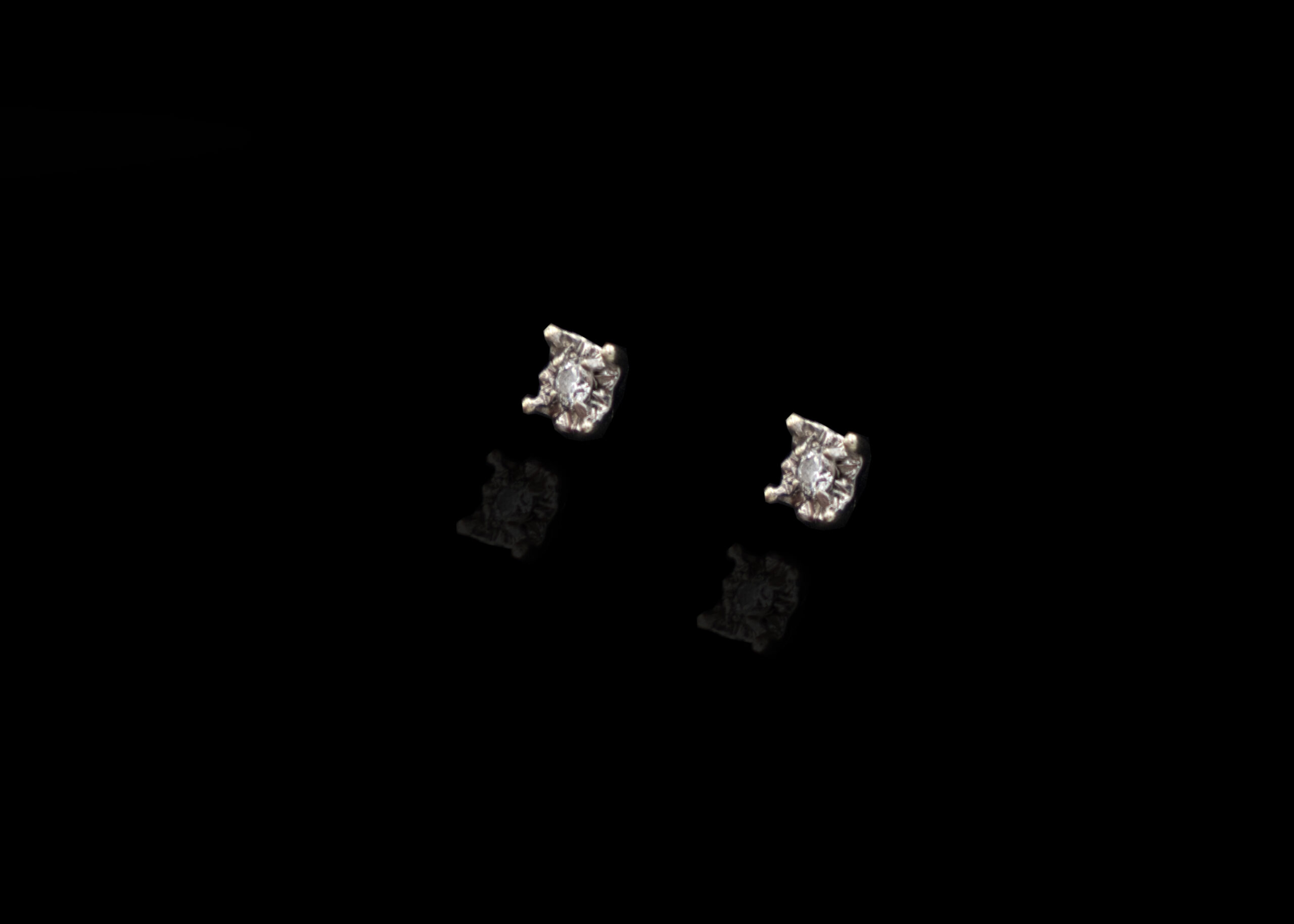 CI0001187 - 0.56 grams 9 carat White Gold Diamond Illusion Set Stud Earrings
