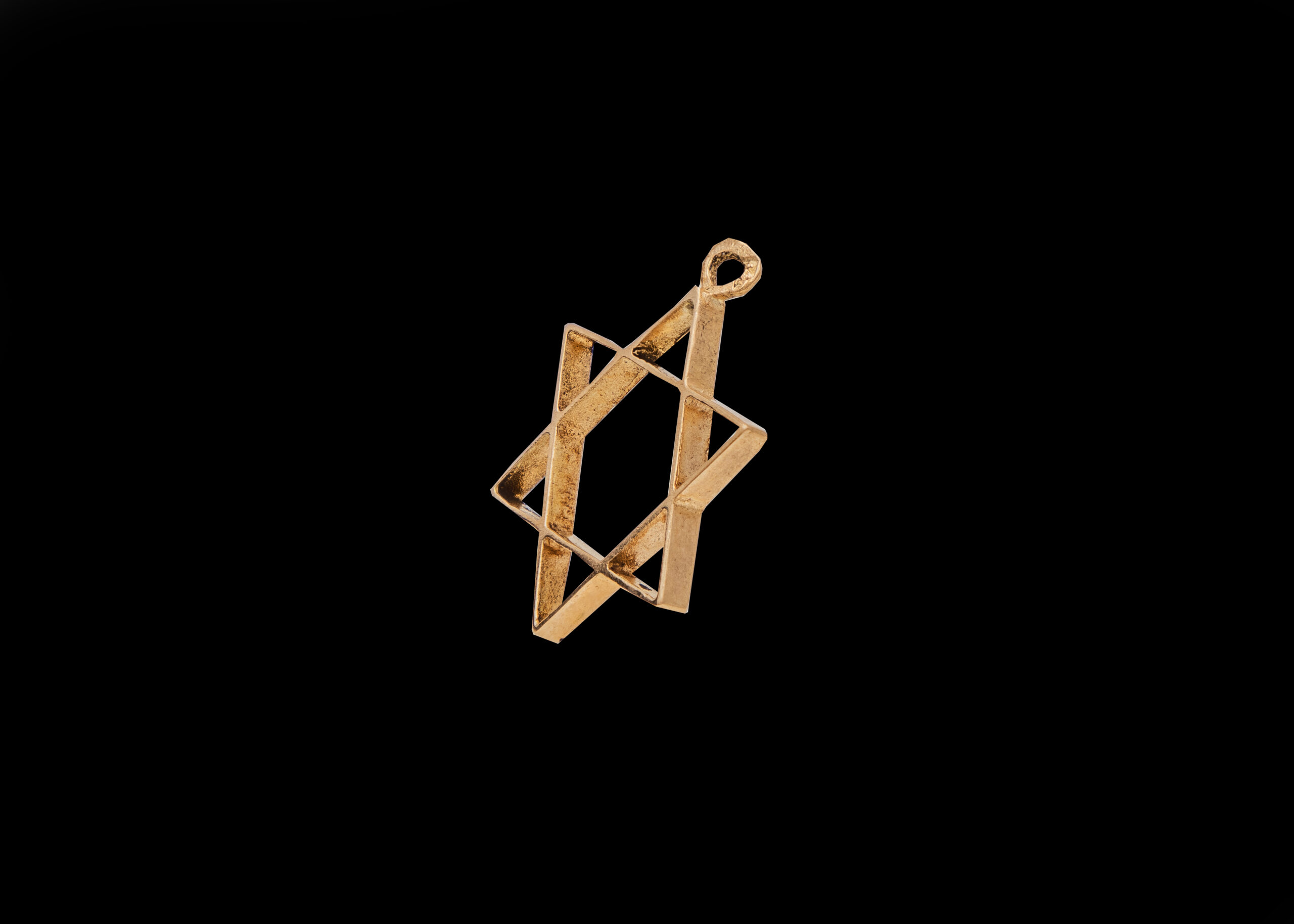 CI0001236 - 1.4 grams 9 carat Yellow Gold Star of David Pendant