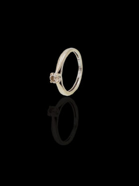CI0001239 - 2 grams 9 carat White Gold Diamond Solitaire Ring