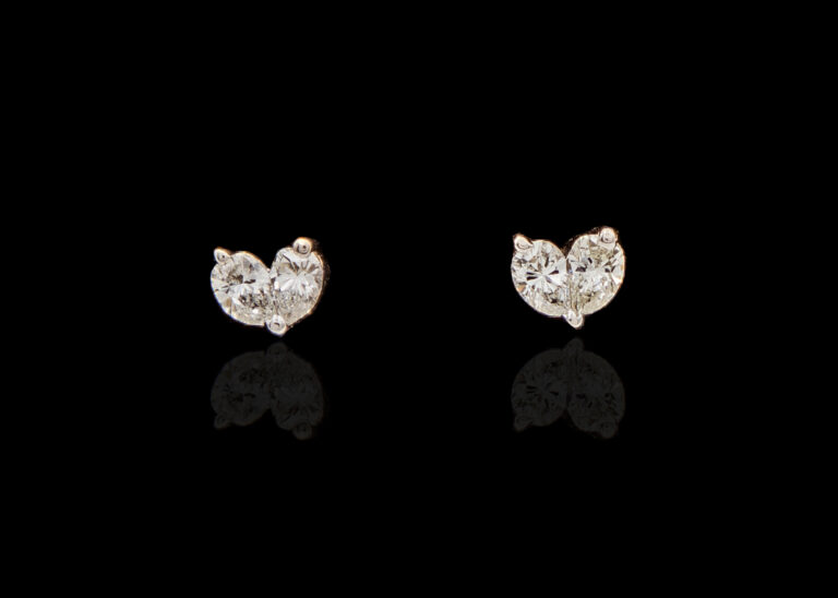 CI0001170- 1.6 grams 18 carat White Gold Diamond Stud Earrings