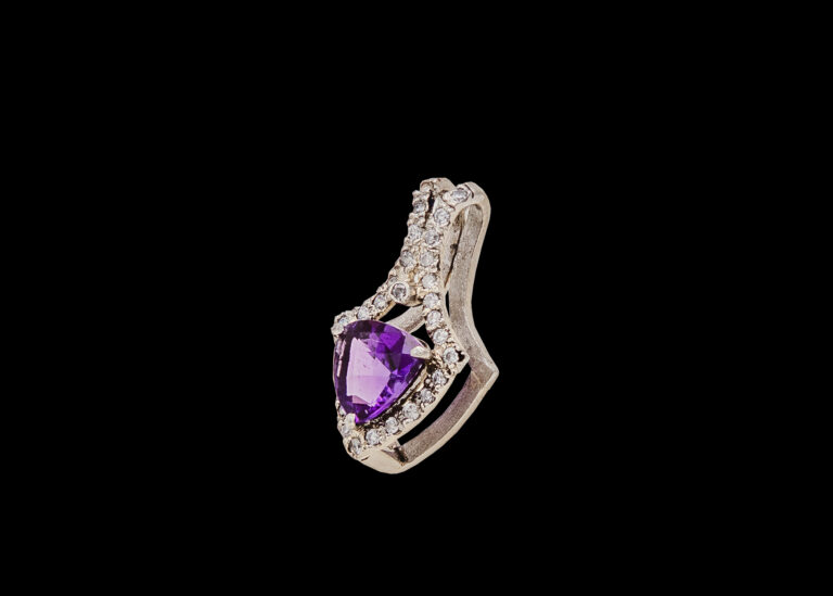 CI0001398 - 3.8 grams Platinum Gemstone and Zirconia Pendant