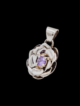 CI0001433 - 4.1 grams Platinum Gemstone Pendant