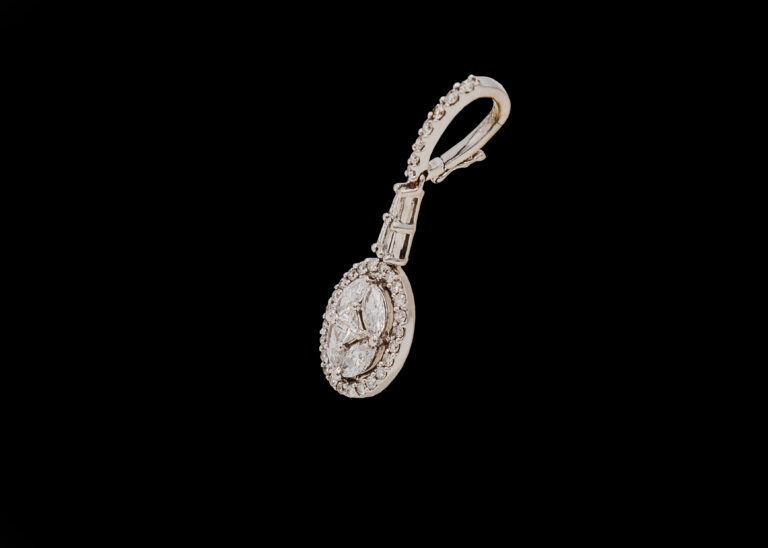 CI0001444 - 3 grams 18 carat White Gold Diamond Pendant