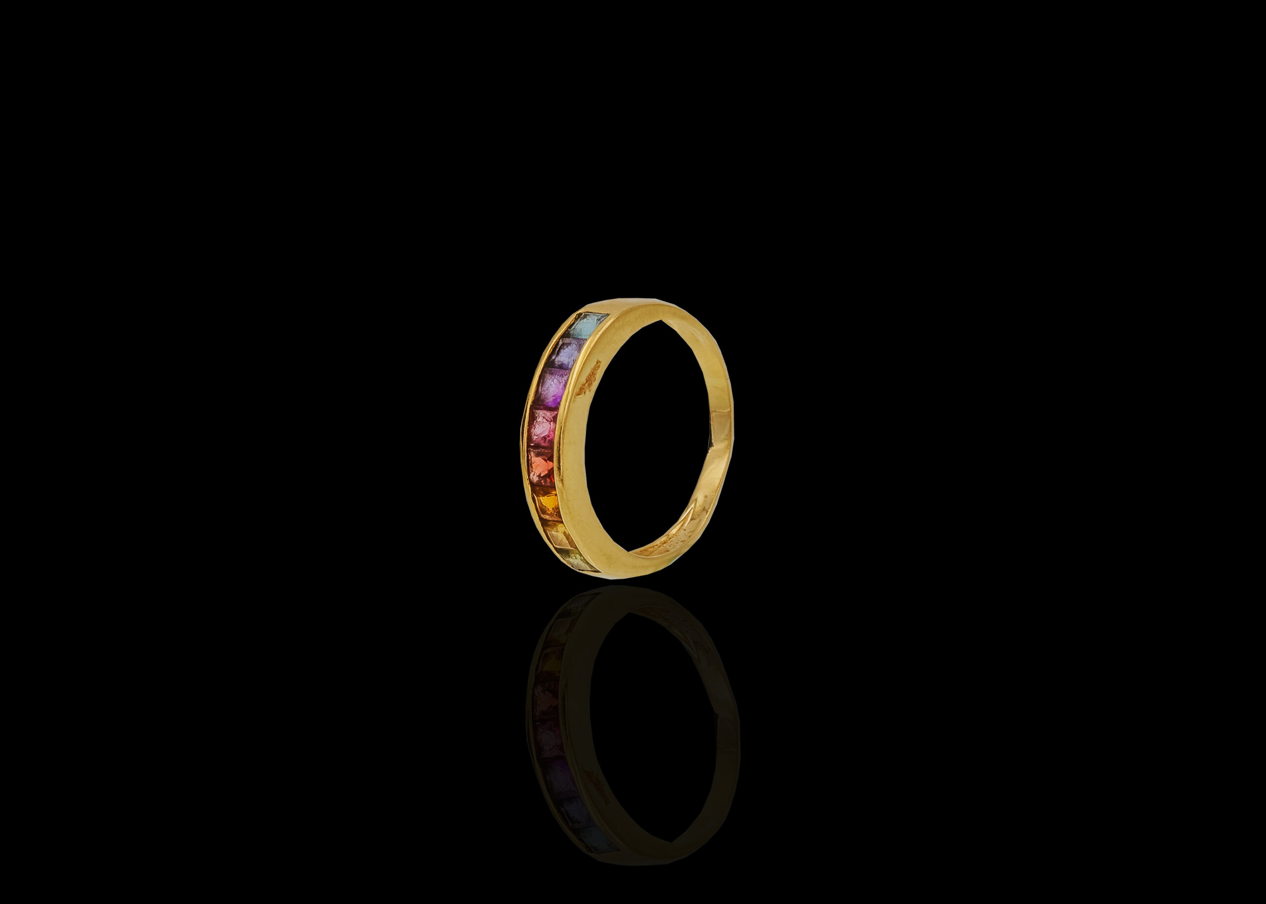 CI0001027 - 3.4 grams 18 carat Yellow Gold Gemstone Half Eternity Ring