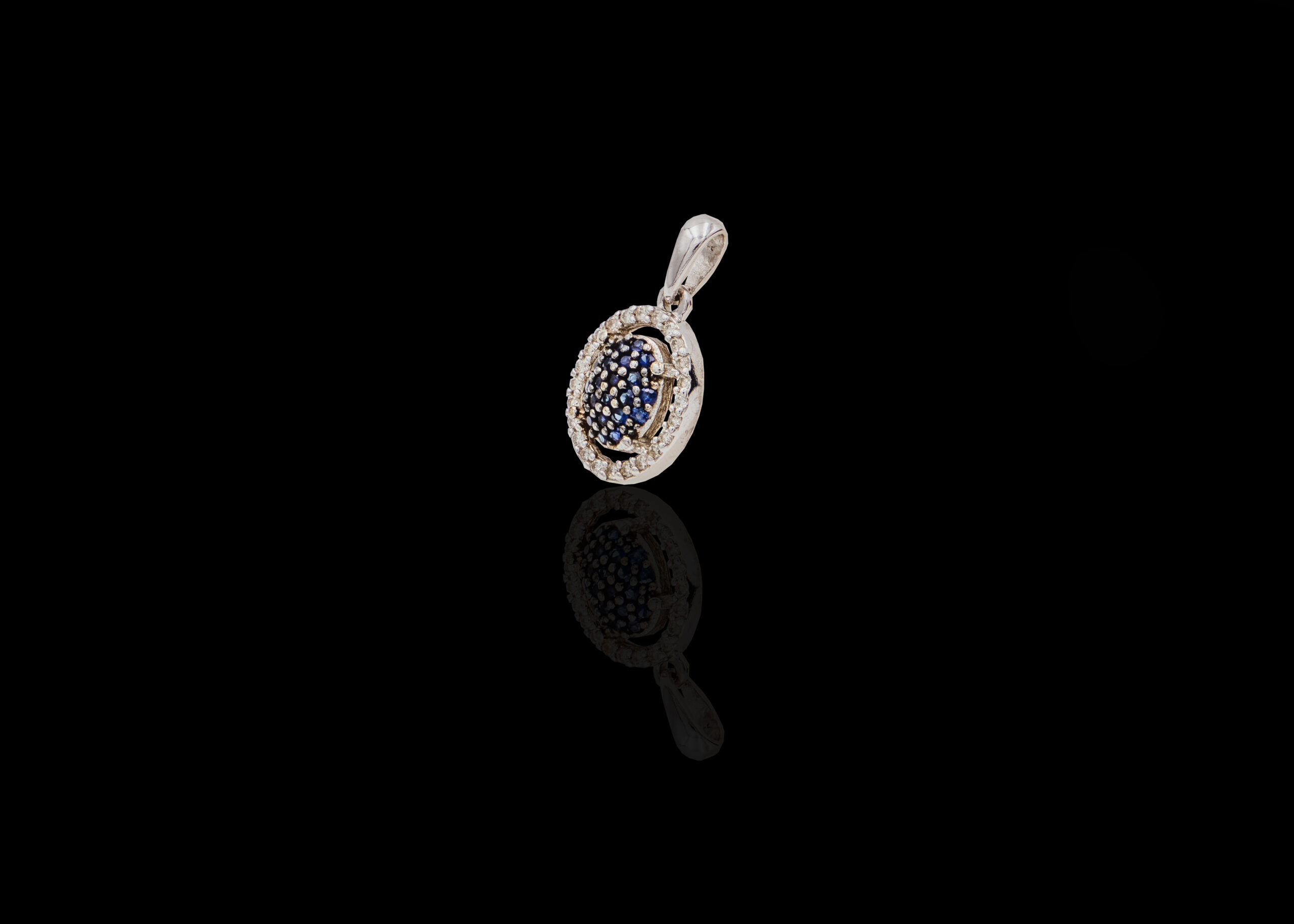 CI0001041 - 1.7 grams 9 carat White Gold Sapphire and Diamond Pendant