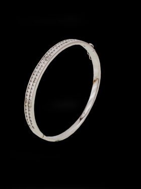 CI0001108 - 23.7 grams 18 carat White Gold Diamond Bangle