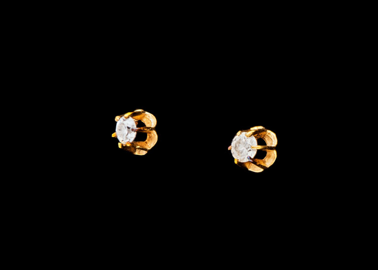 CI0001111 - 9.2 grams 9 carat Yellow Gold Diamond Stud Earrings