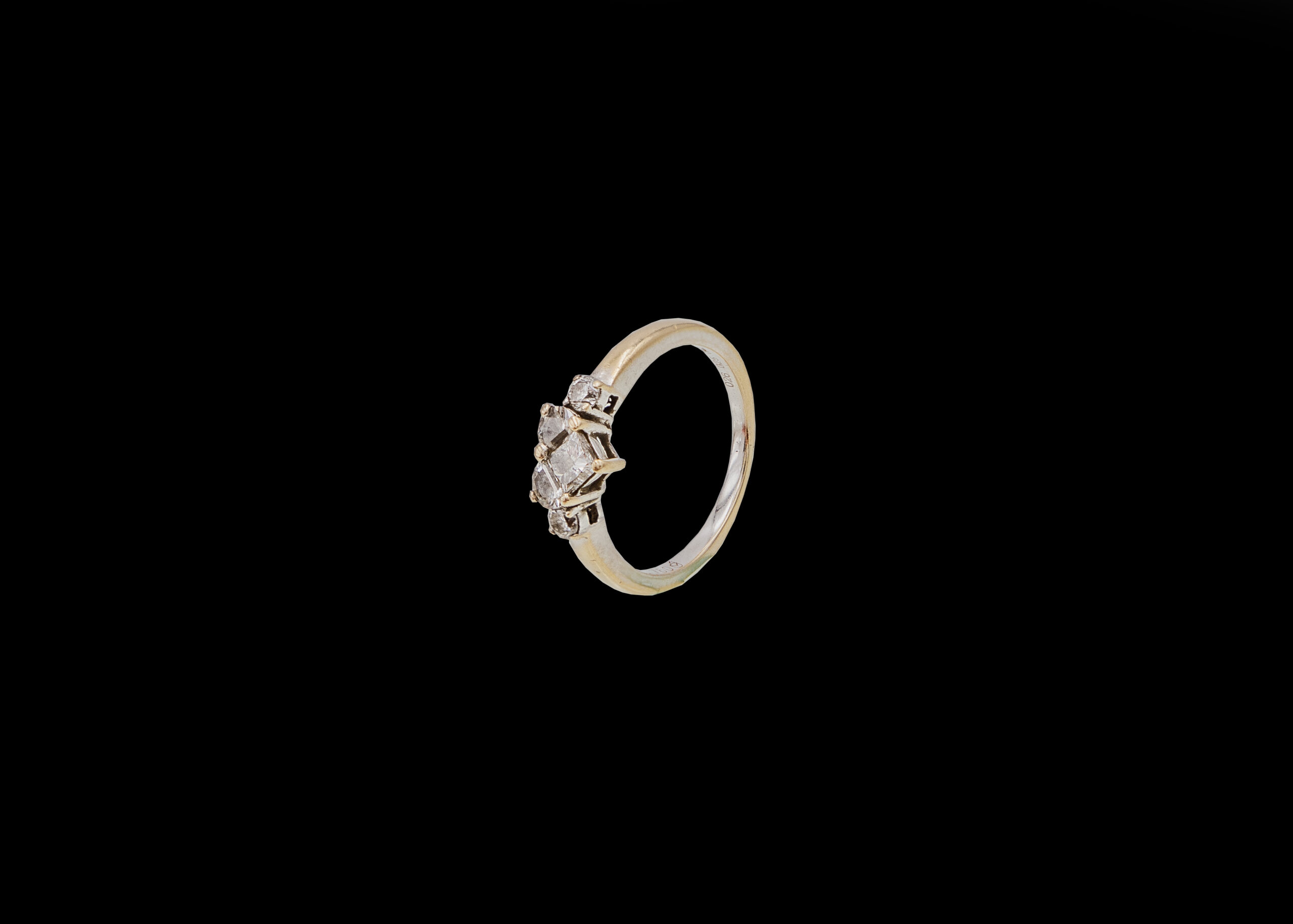 CI0001165 - 3.1 grams 18 carat White Gold Diamond Heart Engagement Ring
