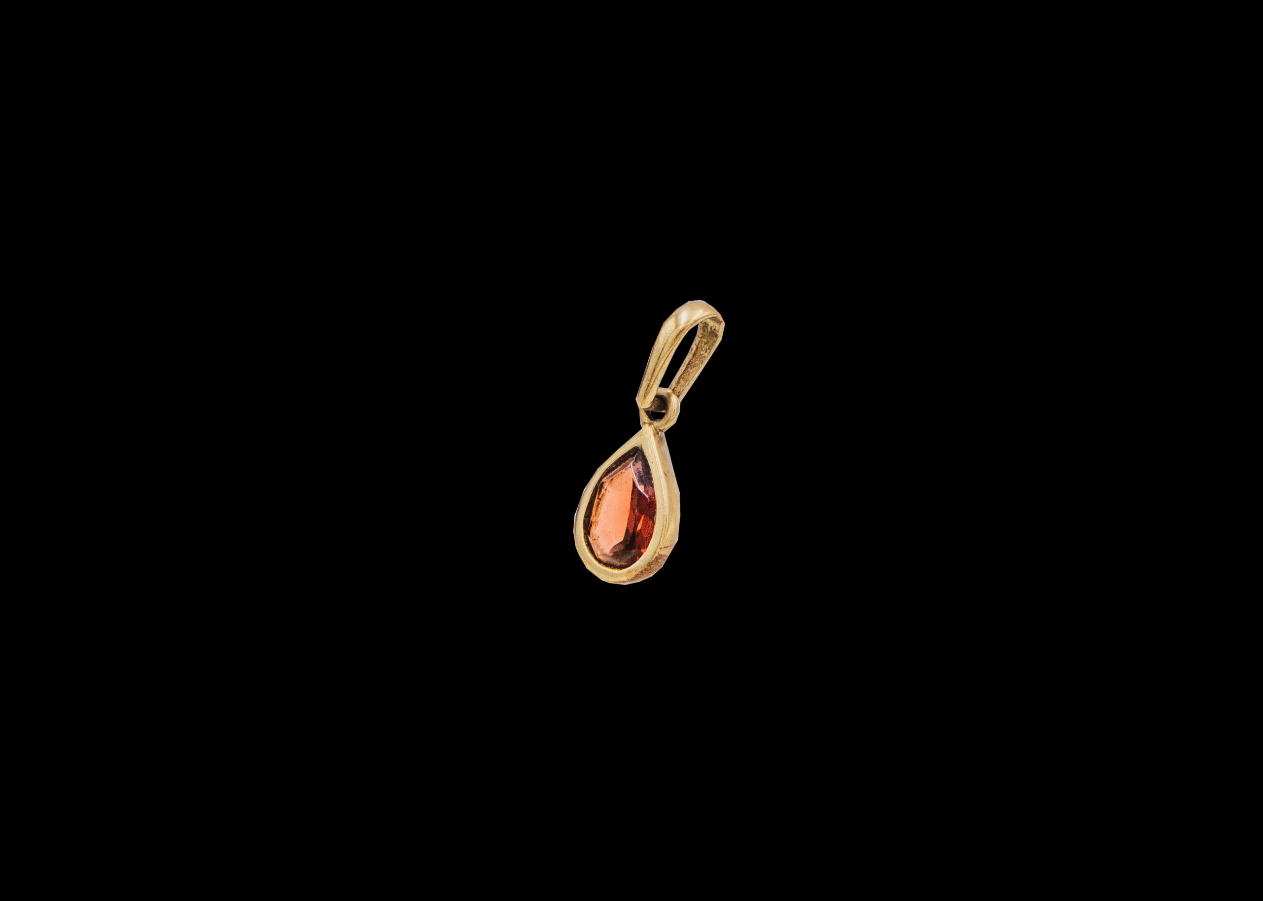 CI0001191 - 0.7 grams 9 carat Yellow Gold Gemstone Pendant