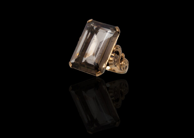CI0001600 - 6.5 grams 9 carat Yellow Gold Gemstone Cocktail Ring